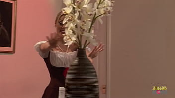 Stacey Saran cleans a dick with her mouth and pussy