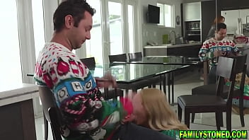 Emma Hix blows her stepdad in the middle of the kitchen and his wife doesnt notice