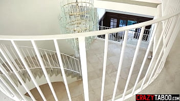 Busy lesbian MILF stepmom India Summer relaxed by horny teen stepdaughter Shyla Jennings