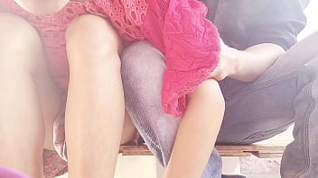 मौसी की लडकी को कोने में लेकर अच्छे से चोदा