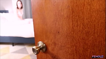 FEMOUT.XXX: Evie Andrews: Desperate For You