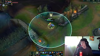 Jugando al lol porque se puede