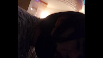 【伪娘】婷萱帮哥哥口活 口到自己都湿了