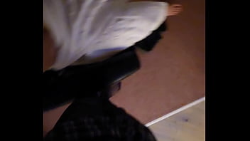 【伪娘】婷萱帮哥哥口活 口到自己都湿了