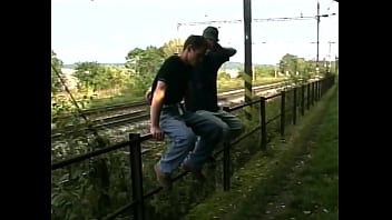 In der Mittagspause Arbeitskollege lutschen