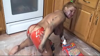 Kitchen nude solo body painting session for this hot ebony with nice jugs