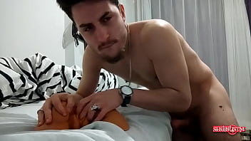 My girlfriend said lick my pussy then fuck it