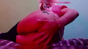 Harley Quinn se masturba antes del partido de futbol soccer - Sexy Maddy