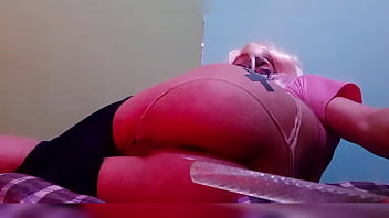 Harley Quinn se masturba antes del partido de futbol soccer - Sexy Maddy