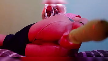 Harley Quinn se masturba antes del partido de futbol soccer - Sexy Maddy