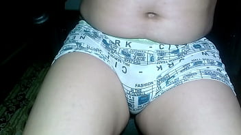 Fiquei quase sem roupa no escritó_rio onde trabalho