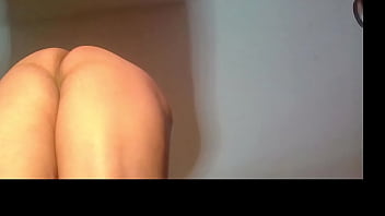 Eu, em p&eacute_, por causa de uma mensagem