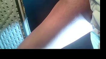 Encostei a cabe&ccedil_a do meu pau bem l&aacute_