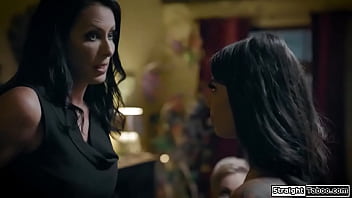 Stepmom licks stepdaughter as guests see