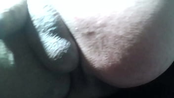 Mostrando meu pau e minha bunda