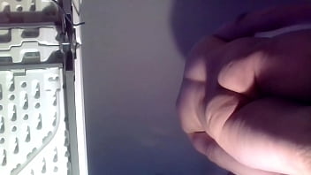 Flagrado pelo vizinho cheio de tes&atilde_o