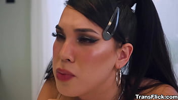 Speed dating turn gangbang trans sex with Kasey Kei and Jenna Creed. Kasey has decided to attend a speed dating event with a group of other trans women. Jenna ducks under Kasey&#039_s table and starts sucking her hard cock