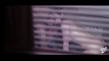 I caught when a stranger fuck my girlfriend across the window