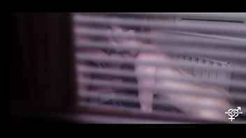 I caught when a stranger fuck my girlfriend across the window