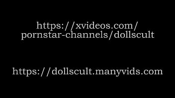 Extreme flashing in Vienna - DOLLSCULT