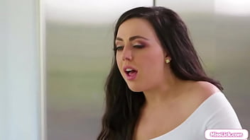 Horny stepdaughter facesit big tit stepmommy