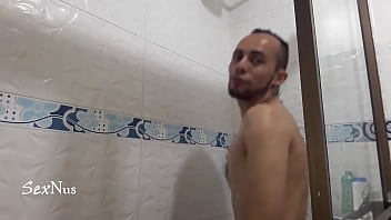 Ba&ntilde_o caliente para ti amor