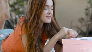 FITTING-ROOM - La culona Jia Lissa si masturba in pubblico