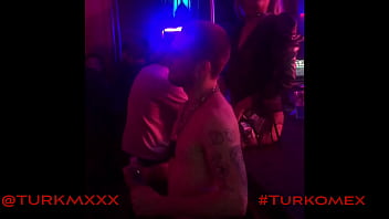 El MARRA Salon ic&oacute_nico bar gay de arrabal en la Ciudad de M&eacute_xico invit&oacute_ a @TURKMXXX a concursar por el t&iacute_tulo El Chacal de Oro Fiesta, baile, bebidas, y mucho morbo.