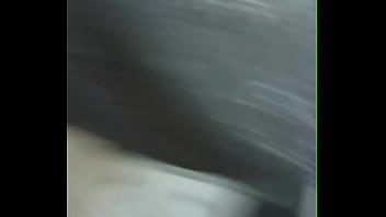 देसी राण्ड लंड चूसने के लिए तैयार।