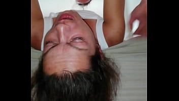 Milfpiculka mrdani do pusy