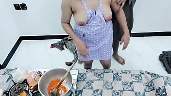 INDIAN HOT WIFE COOKING IN KITCHEN HAS ANAL SEX WITH HER CUCKOLD HUSBAND WITH CLEAR HINDI AUDIO