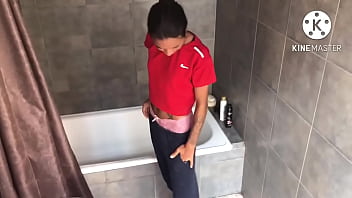 Fui tomar banho quente na casa nova e tomei foi leite quente