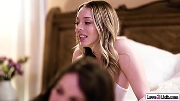 Teen has lesbian sex with stepmom n bffs