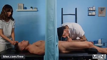 Tattooed Bottom Guy (Bo Sinn) Can'_t Get His Eyes Hands Off Muscular (Malik Delgaty'_s) Big Dick - Men