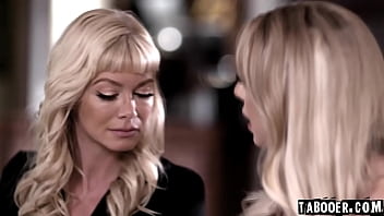 A hypocrite stepmom makes a drastic measure by having sex with her stepdaughter to make amends only to save her declining company.