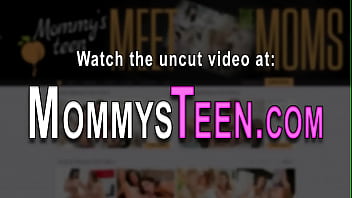 Hot blonde milf gets pussy licked