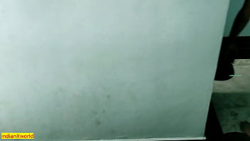 Indian hot beautiful Bhabhi one night stand sex! Amazing XXX Hindi sex