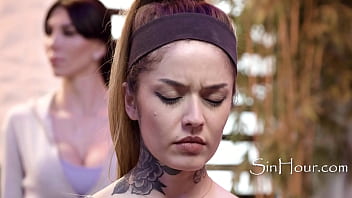 True UNAGI Comes From Surprise Fucking - Jewelz Blu, Emma Rose