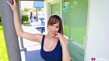 Lexi Luna Cardio Cum Lover Milf