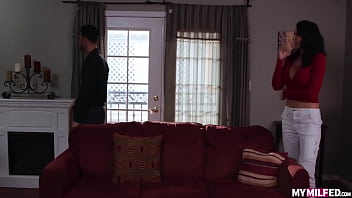 Reagan Foxx In Cop is Onto Her Cons