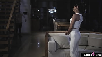 Wife Cytherea catches her filthy cheating husband with hot teen Charly Summer