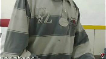 Meu primeiro mendigo - Mijo e pentelho