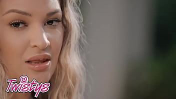 (Gizelle Blanco) Teases In Her Bikini By The Pool Shows Her Pierced Nipples Beachy Locks Pussy - Twistys