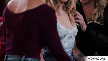 Stepmoms 3some with their stepdaughter