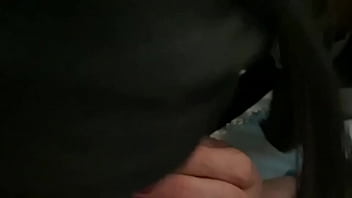 UN FAN VIENS BAISER L&Eacute_A LA CHIENNE A L&rsquo_H&Ocirc_TEL