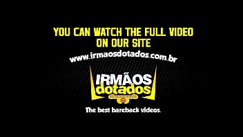 MENDIGO SAFADO DEU LEITINHO PRO MARIDO E APANHOU DA MULHER DELE