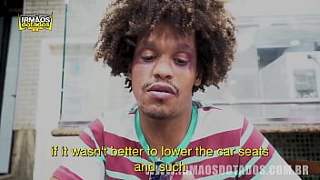 MENDIGO SAFADO DEU LEITINHO PRO MARIDO E APANHOU DA MULHER DELE