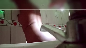 TEZAO DE CORNO SABIA CA MINHA MULHER TAVA DANU O CU PRO VIZINHO I REZOLVI SONDAR FIS UM BURACO NO BANHEIRO ONDE PODIA VE ELIS SEM ELISME VER E VI ELADANU SEU CU ESTORADO PRAELI