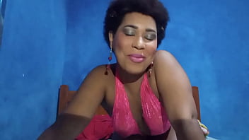 Meu amigo de quarto jogou leite no meu cuzinho .  fa&ccedil_o programa e v&iacute_deo chamada COMPLETO NO RED