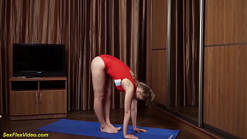 her first naked gymnastic stretching video